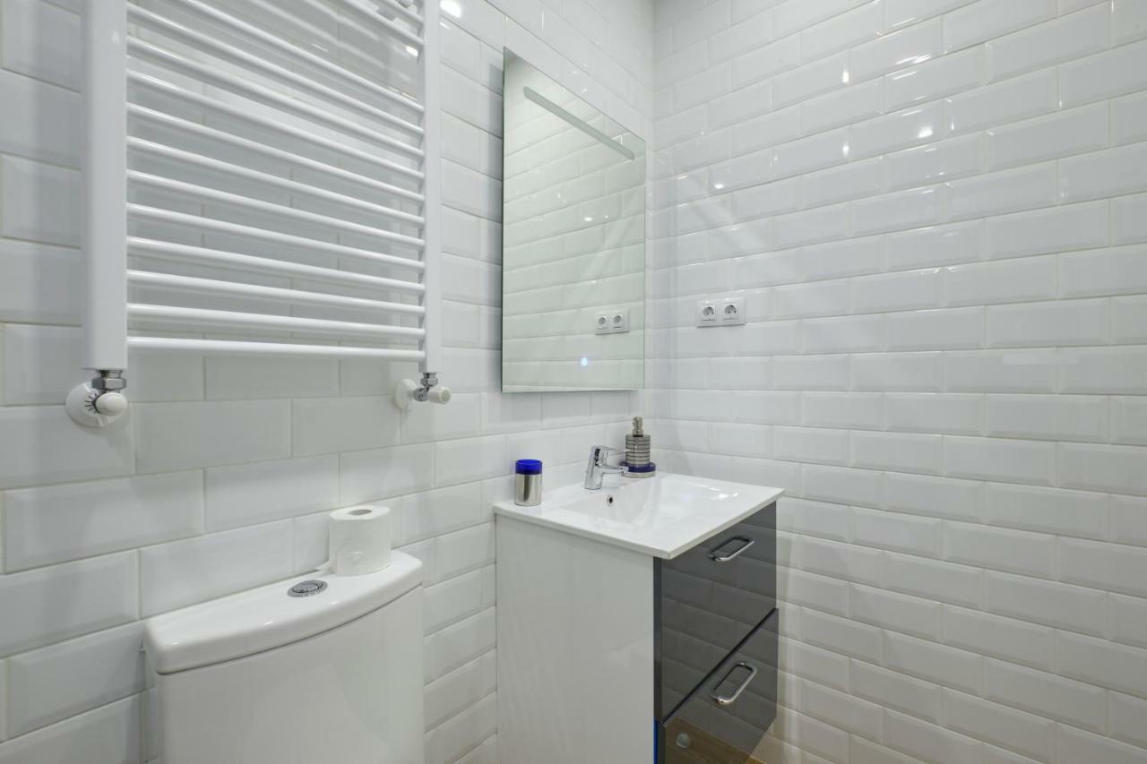 Ever House - Alcala Cielo 2 Rooftop มาดริด ภายนอก รูปภาพ